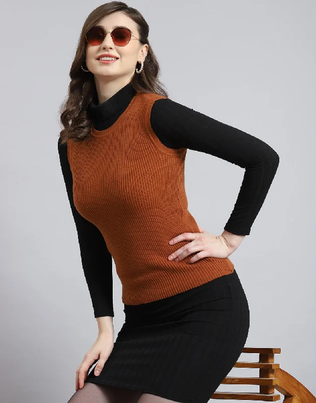 Women Rust Solid Round Neck Sleeveless Sweater